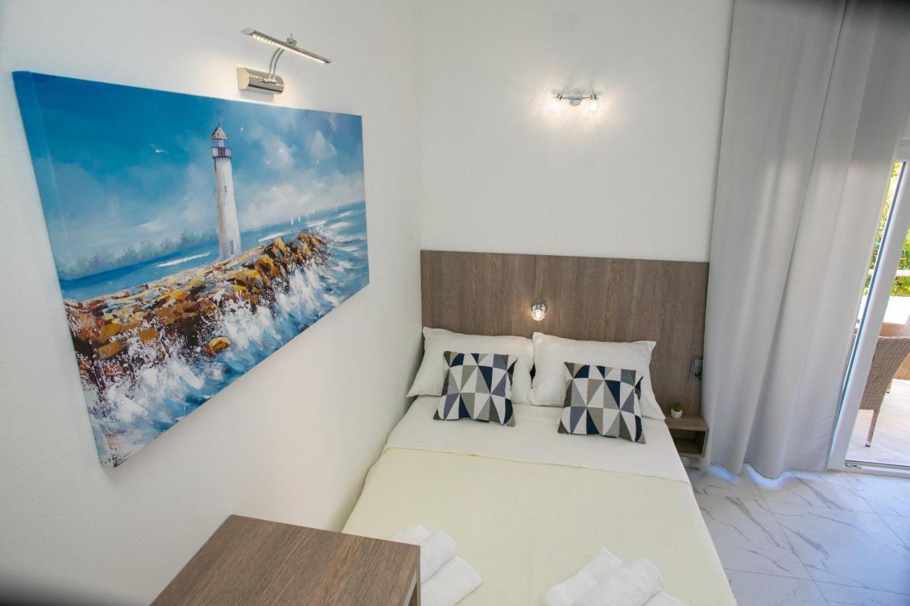 Apartments Sun Dance With Heated Pool Novalja Exteriör bild