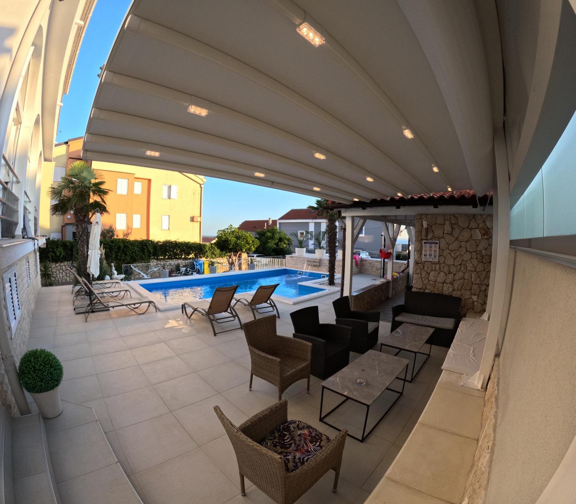Apartments Sun Dance With Heated Pool Novalja Exteriör bild
